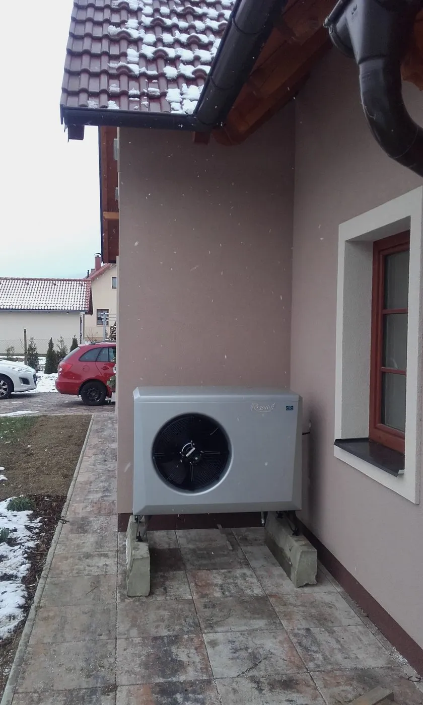 Akumulační nádrž topný systém, rodinný dům