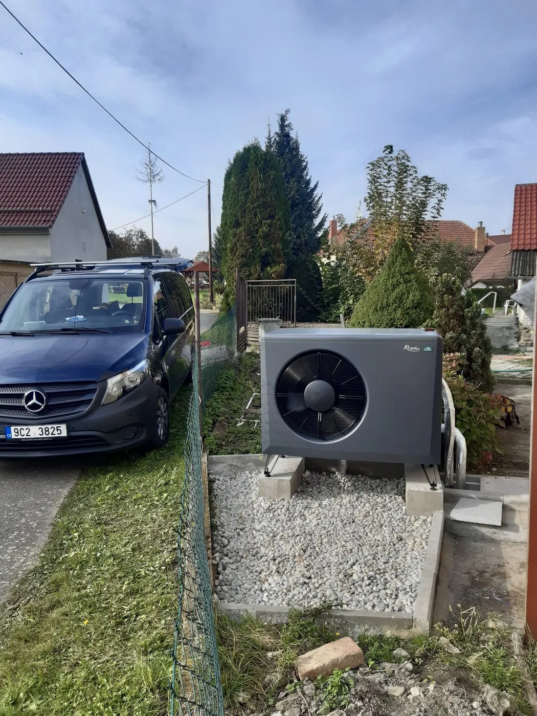 Solární kolektory montáž, plochá střecha