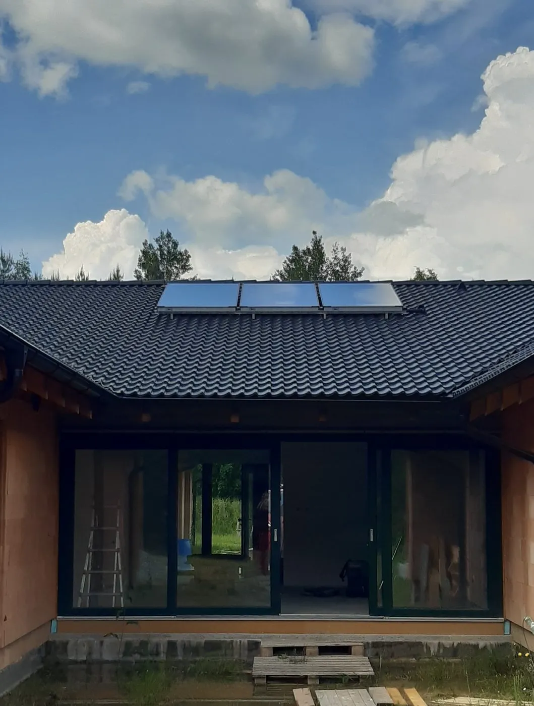 Solární kolektory ohřev TUV, rodinný dům